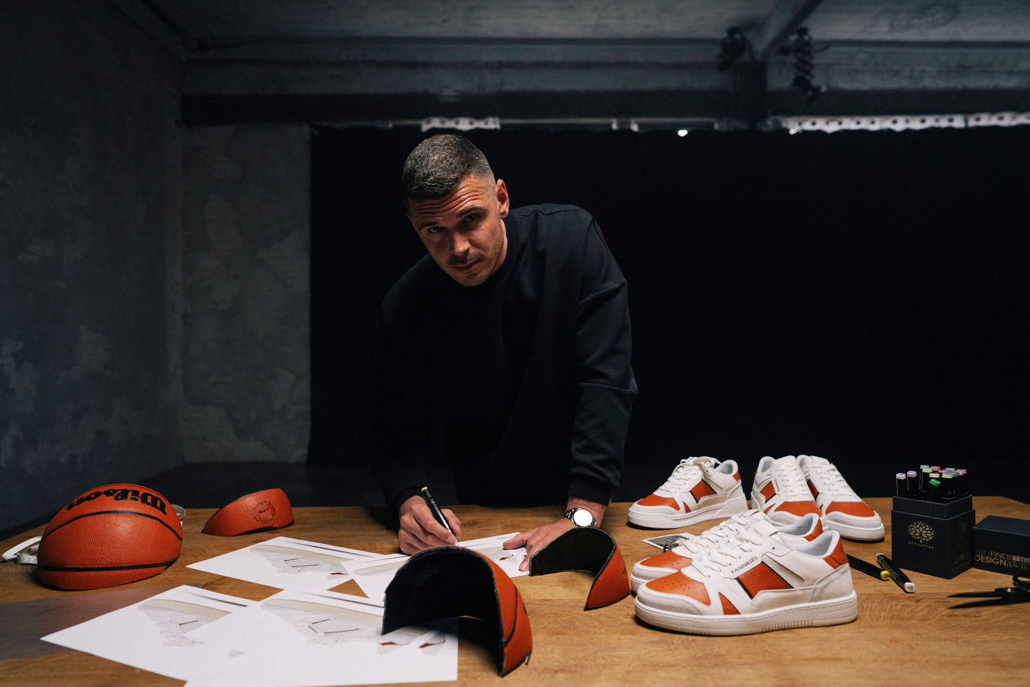Tanners Sneaker Founder mit details zum Off Court release